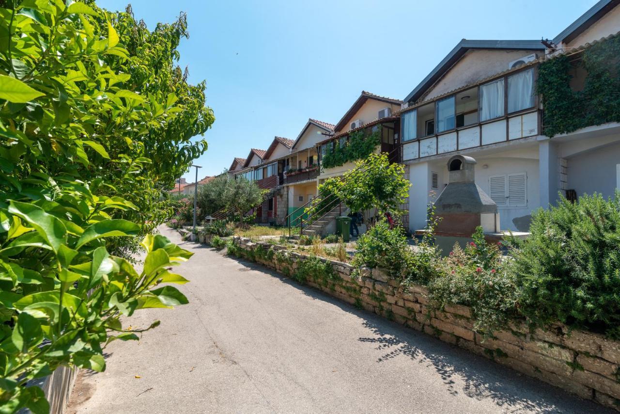 Studio Apartman Duje Trogir Buitenkant foto